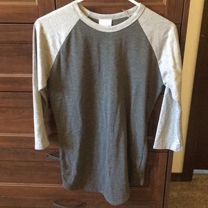 Two tone grey LuLaRoe Randy 3/4 length tee